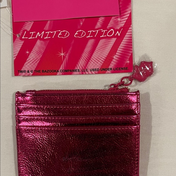 Betsey Johnson LIMITED EDITION Shiny Pink Ring Pop Candy Wallet - Picture 4 of 5